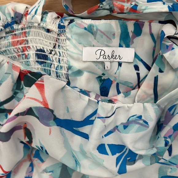 Parker Dress in Large - Picture 2 of 4